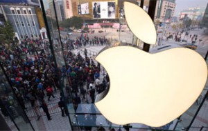 Apple Loses World's Valuable Company Crown
