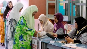 Malaysian Polls open in Pivotal Election