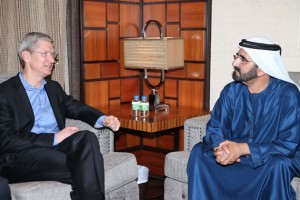 Sheikh Mohammed receives Apple CEO
