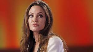 Jolie to direct Richard Leakey biopic Africa