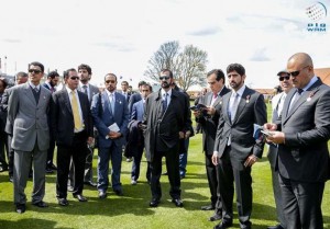 PM attends English 2000 Guineas Classic