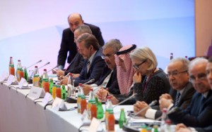 Bahrain's FM participates in Paris Peace Conference