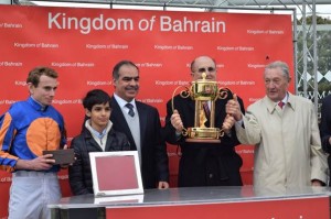  Ambassador to UK presents Bahrain horse racing trophy