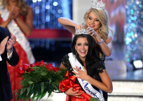 Laura Kaeppeler crowned as Miss America 2012