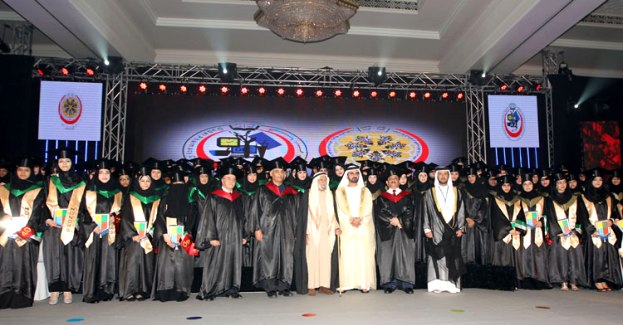 Sheikh Mohammed honors DMCG Graduates