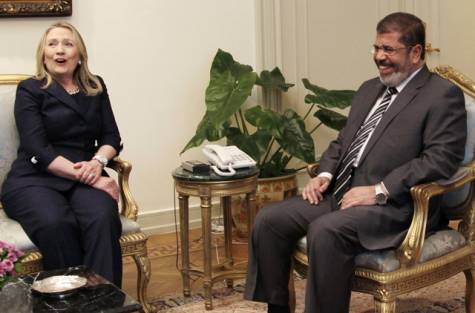 Clinton vows US support for Egypt