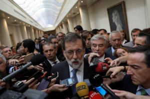  Spanish PM pledges to restore legitimacy in Catalonia