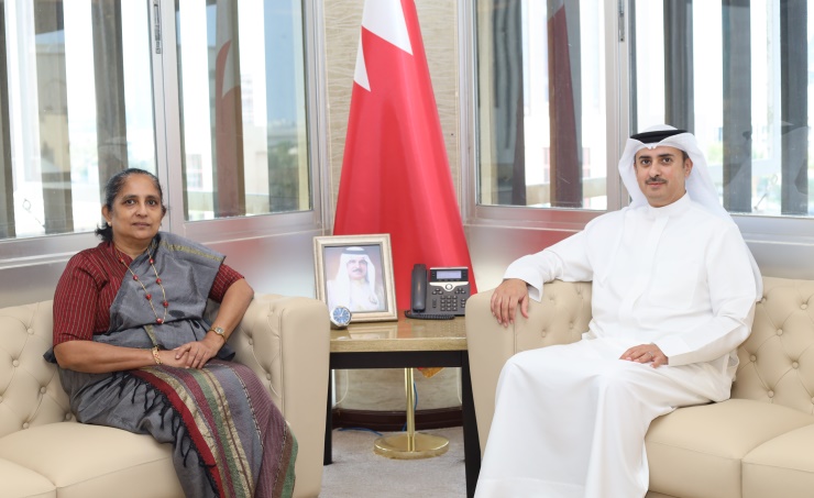 Bahrain Sri Lanka Ties Discussed The International Diplomat   وزير العدل والشؤون الإسلامية والأوقاف يبحث التعاون العدلي مع سفيرة جمهورية سريلانكا الديمقراطية الاش 81f30390 0da8 4261 8b8d 7f7286e4e125 